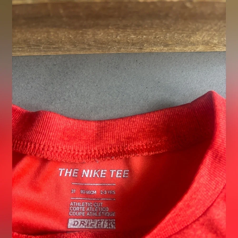 Nike Kids Dry Fit Bright Red Short Sleeve Tee Size 3T